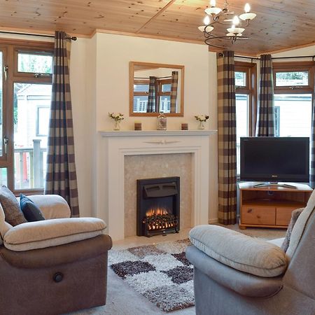 Colman Brook Lodge Corton エクステリア 写真
